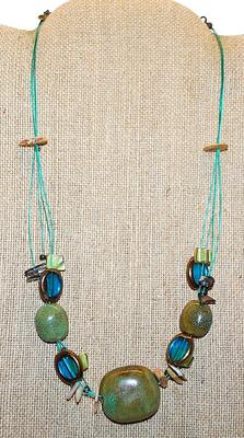 Mottled GREEN "RIVER STONES" NECKLACE with Irregular Shaped Stone Accents on a Semi-Stiff Wired Band & HALLMARK &...