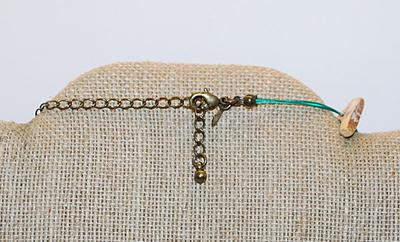 Mottled GREEN "RIVER STONES" NECKLACE with Irregular Shaped Stone Accents on a Semi-Stiff Wired Band & HALLMARK &...