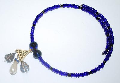Small Neck ELASTIC NECKLACE (3½" Opening) with Blue Globes and Faux Pearl, Triangle and 2 Enamel Tree Accents Dangles