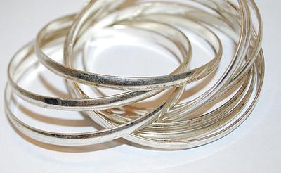 Vintage Bangle BRACELET (2¾" Opening) with 9 Silver Tone CONECTED RINGS