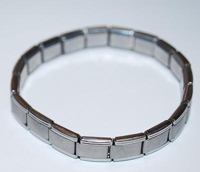 Silver Tone Elastic Segmented BRACELET (2¼" Opening) - Marked "CIAO ITALIA"