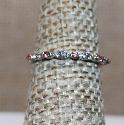 Size 5½ Delicate Pink & Clear Tiny Stones Ring on a Silver Tone Band (0.9g)