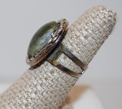 Size 7 GRAY & GREEN AGATE GEMSTONE Ring on OPEN Band Ring (10.0g)