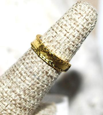 Size 5 TOE RING with "Rope Edges" on a Gold Tone OPEN BAND (1.8g)