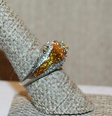 Size 8 Marked .925 "Puffy" AMBER Party Ring with a Single Main Clear Round Stone on a Silver Band (5.8g)