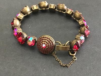 Sorrelli Signed Crystal Bracelet with Safety Chain. Beautiful