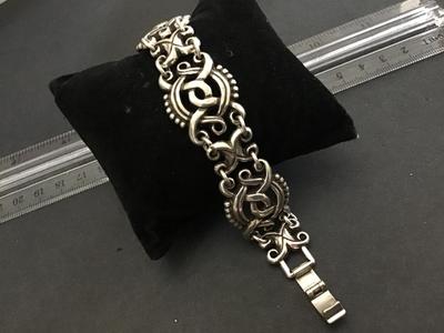 Beautiful Fashion Bracelet