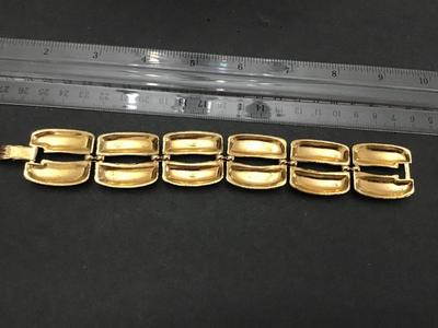 Vintage Wide Gold Tone knob link Bracelet
