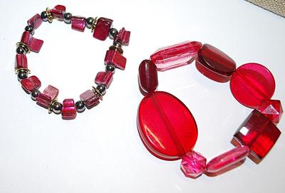 Collection of 2 Very RED ACRYLIC Elastic BRACELETS in Various Shades