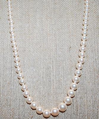 White Faux Reducing Size PEARLS NECKLACE with Gold Tone SNAP-Style Lobster Clasp