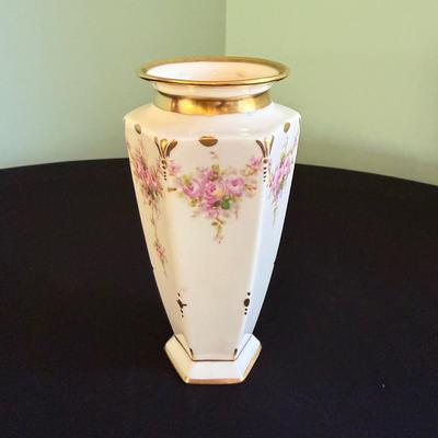 Belleek Ewer and Vase (LR-BM)