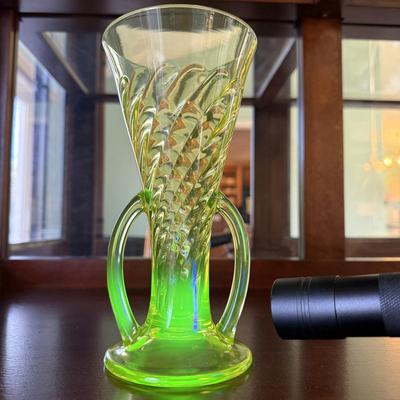 Twisted Optic Style Uranium Glass Vase (LR-BM)