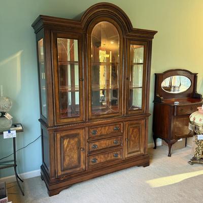 Magnussen Home Biltmore Estate Chateau Collection China Cabinet (LR-BM)