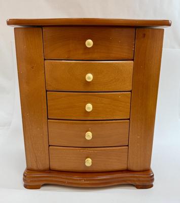 Sale Photo Thumbnail #294: In good condition. Sides do open up, but. I forgot to photo it.