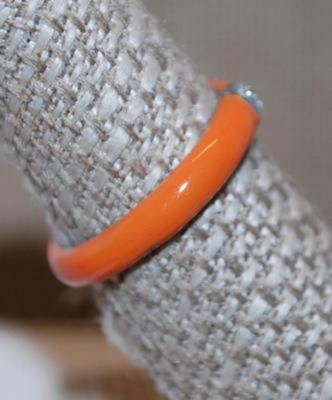 Size 9 Bright Orange Enamel Style Ring with Single Round Stone (2.8g)
