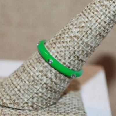 Size 9 Delicate LIME GREEN Enamel Ring with 6 Accent Clear Stones on a Silver Tone Band (2.2g)- STACK ALL COLORS for a REAL IMPACT