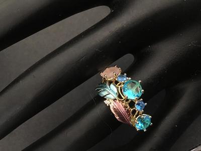 Size 7. Cocktail Ring