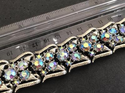 Coro signed Gorgeous Vintage Bracelet