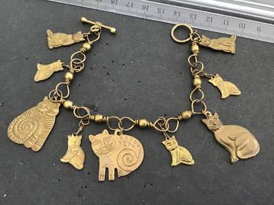 Vintage Kitten TOOGLE Brass Like Bracelet
