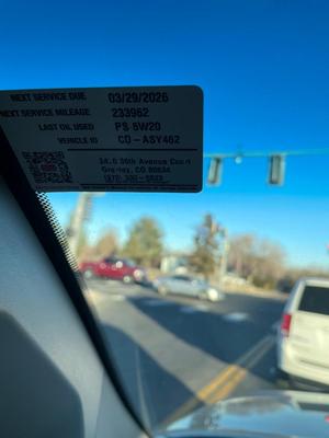 AUTOMATIC 2012 DODGE RAM 1500 LARAMIE CREW CAB 4X4 PICKUP - CLEAN TITLE