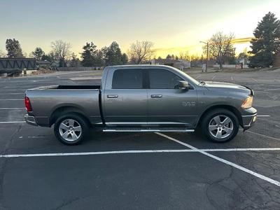 AUTOMATIC 2012 DODGE RAM 1500 LARAMIE CREW CAB 4X4 PICKUP - CLEAN TITLE