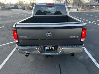 AUTOMATIC 2012 DODGE RAM 1500 LARAMIE CREW CAB 4X4 PICKUP - CLEAN TITLE