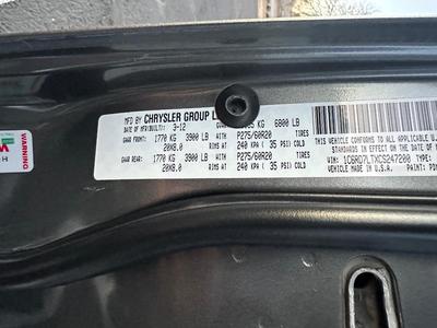 AUTOMATIC 2012 DODGE RAM 1500 LARAMIE CREW CAB 4X4 PICKUP - CLEAN TITLE