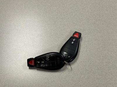 AUTOMATIC 2012 DODGE RAM 1500 LARAMIE CREW CAB 4X4 PICKUP - CLEAN TITLE