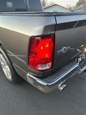 AUTOMATIC 2012 DODGE RAM 1500 LARAMIE CREW CAB 4X4 PICKUP - CLEAN TITLE