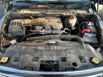 AUTOMATIC 2012 DODGE RAM 1500 LARAMIE CREW CAB 4X4 PICKUP - CLEAN TITLE