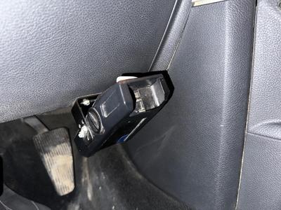 AUTOMATIC 2012 DODGE RAM 1500 LARAMIE CREW CAB 4X4 PICKUP - CLEAN TITLE