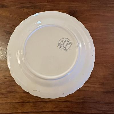 Souvenir Plate Lot of 2 Washington DC & Six Flags Over Georgia