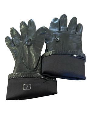 Black Pair of Womens Gloves Size 7, Tag Removed