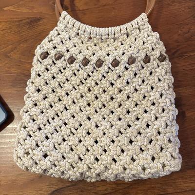 Vintage Womens Beige Braided Purse/Handbag