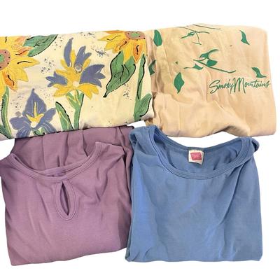 Big Lot of Womens Knit Short Sleeve Shirts (23) + 4 Shorts