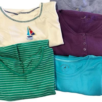 Big Lot of Womens Knit Short Sleeve Shirts (23) + 4 Shorts