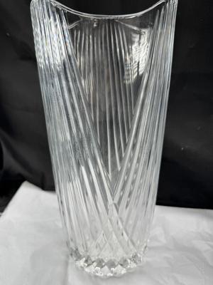 Sale Photo Thumbnail #141: very nice quality unmarked cut work glass. Too heavy to ship, vintage and in really good condition.