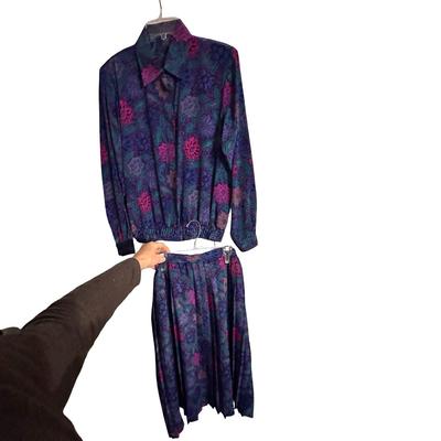 Women's Lot of Vintage Dresses, Tops, Skirts+