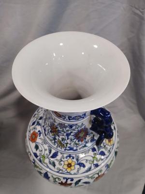 Sale Photo Thumbnail #99: Qianlong seal mark. Age unknown. Base 6", max. width 9", top 6", height 18". Wood stand included.