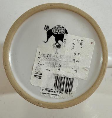 Sale Photo Thumbnail #487: In very good condition.