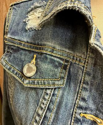 Sale Photo Thumbnail #300: In good previously owned condition.