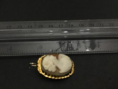 1939-1950 Providence Stock Co. Carved Victorian Style Signed Marked 1/20 Gold Filled