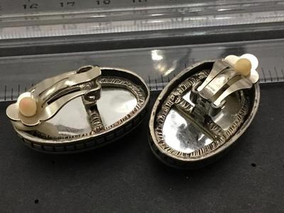 Beautiful Chunky Clip on Earrings Yellow Amber Tone Black Leaf Nice