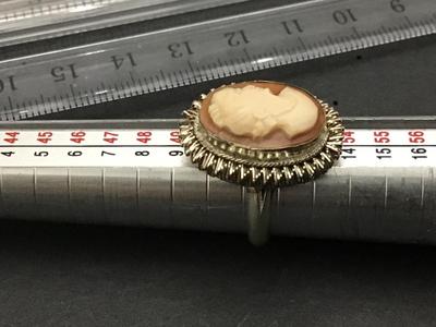 BCA. Carved Cameo Ring