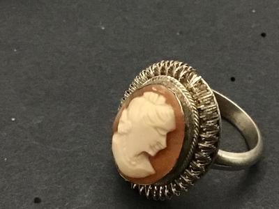 BCA. Carved Cameo Ring
