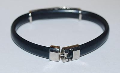 Metal "HEART" BRACELET with Silver Tone Bar, Black Rubberized Surround and "Twist T" Closure