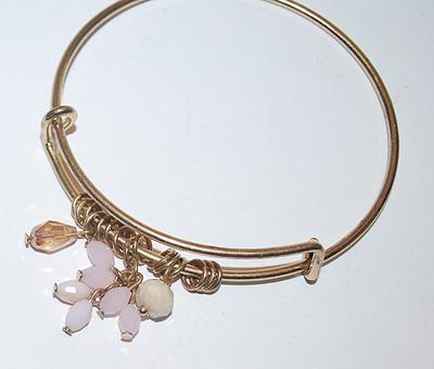 Pinkish Cluster Beads on Gold Tone Single Wire BRACELET (2½" Opening) with Accent Circles