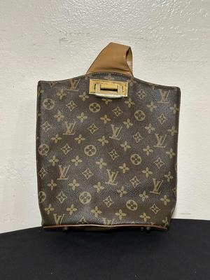 LOUIS VUITTON SLING BAG