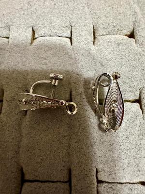 STERLING SILVER SCREW BACK EARRINGS, .925 RING WITH PINK STONE, .925 NECKLACE, AND 2 PENDANTS