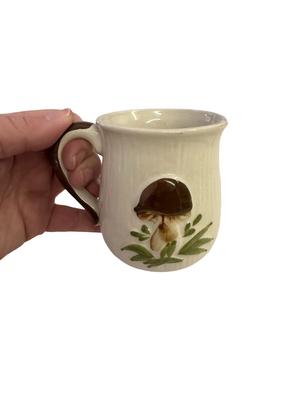 Set of 5 Stoneware Mushroom Mugs, Unmarked